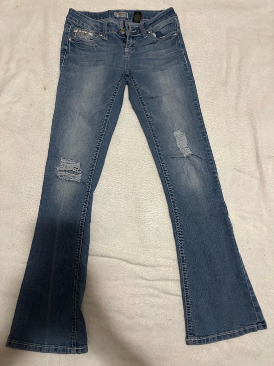 Soundgirl Denim - Soundgirl Distressed Flared Jeans in Medium Blue